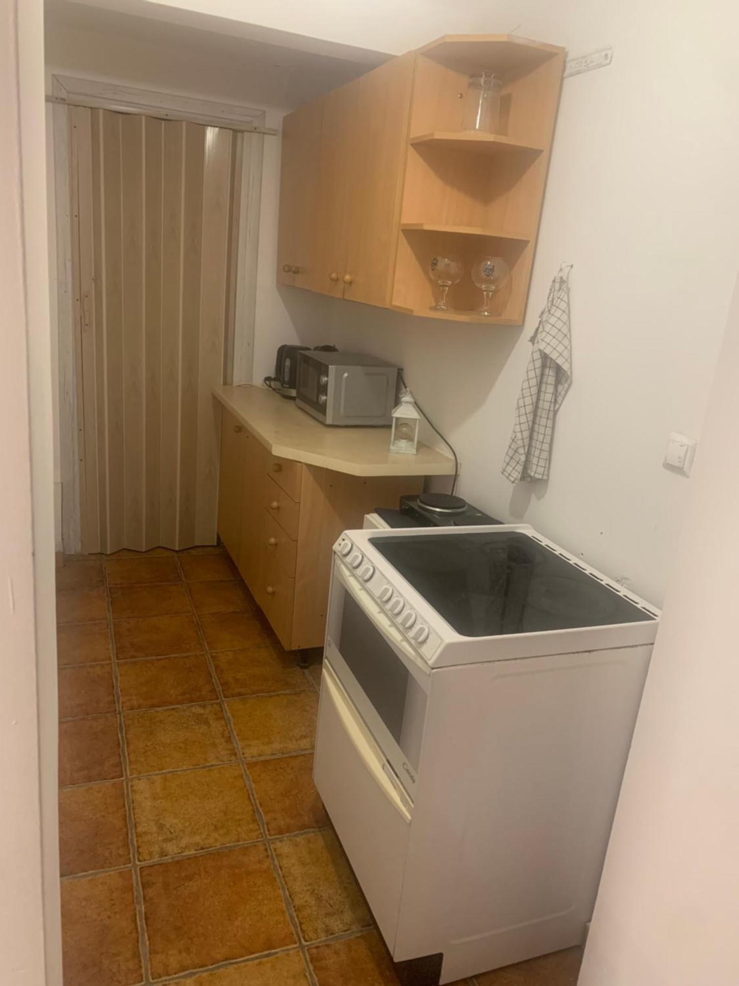 And Affordable In Basement Privatunterkunft Krakau